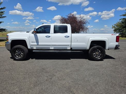 Used 2017 Chevrolet Silverado 3500 LTZ w/ Duramax Plus Package AWD/4WD image 11