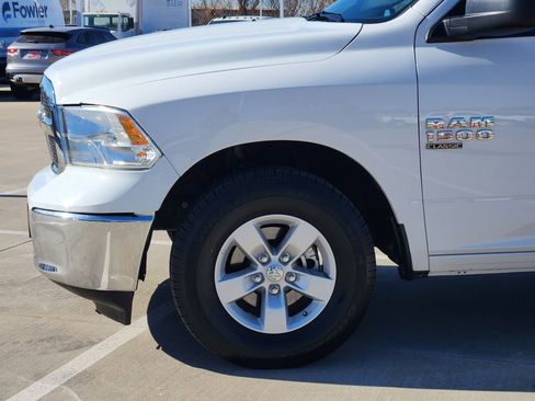 Used 2024 RAM 1500 Classic SLT image 8