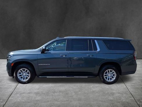 Used 2021 Chevrolet Suburban LT RWD image 7