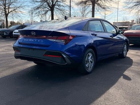 New 2026 Hyundai Elantra SE image 7