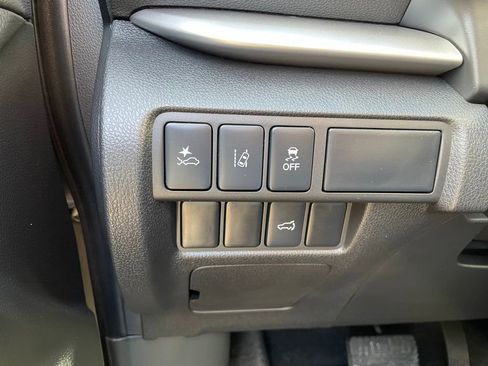 Used 2024 Mitsubishi Eclipse Cross SEL image 24