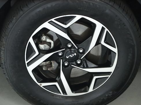 Used 2025 Kia Sportage LX FWD image 38