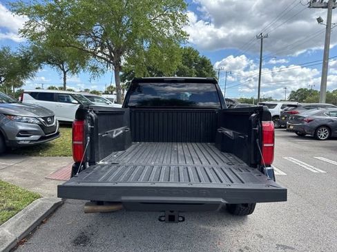 Used 2024 Toyota Tacoma SR5 AWD/4WD image 17