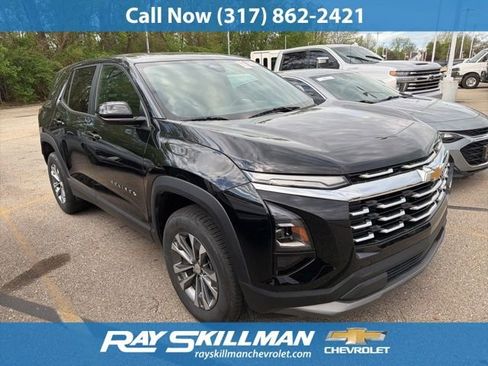 Used 2025 Chevrolet Equinox LT FWD image 1