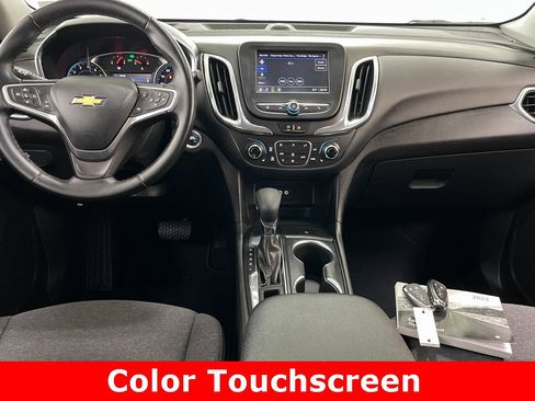 Used 2023 Chevrolet Equinox LT image 2