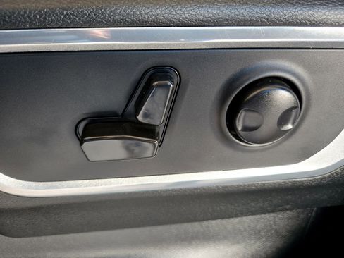 Used 2022 RAM 1500 Laramie w/ Laramie Southwest Edition image 25