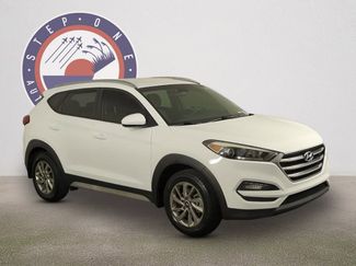 Used 2017 Hyundai Tucson SE video 2