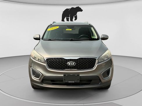 Used 2016 Kia Sorento FWD w/ LX Convenience Package image 8
