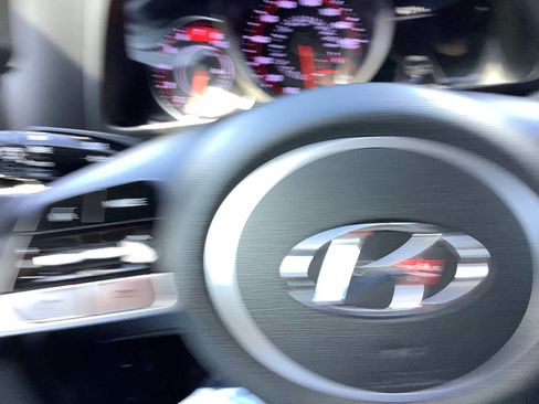 Used 2023 Hyundai Elantra SEL w/ Cargo Package image 39