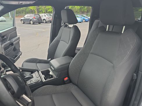 Used 2024 Toyota Tacoma SR5 w/ SR5 Upgrade Package RWD image 13