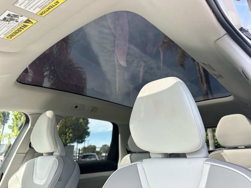 Certified 2025 Volvo EX90 Ultra image 35