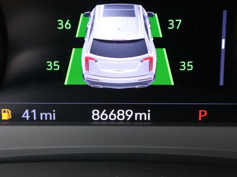 Used 2022 Cadillac XT6 Sport w/ Technology Package image 26