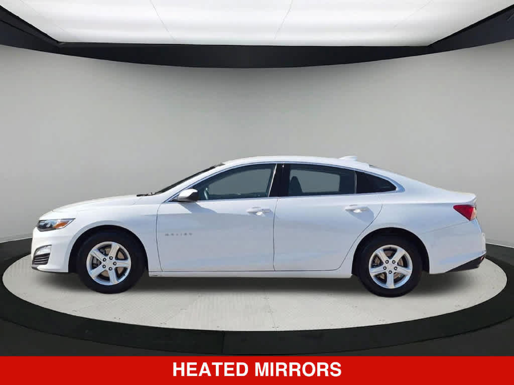 Used 2024 Chevrolet Malibu LT FWD image 3