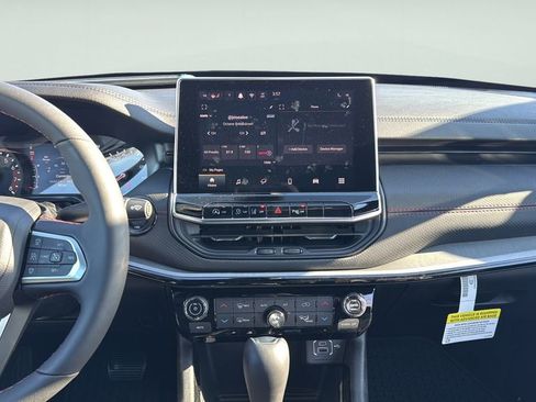 New 2026 Jeep Compass Trailhawk image 16