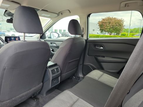 Certified 2025 Nissan Rogue SV AWD/4WD image 23
