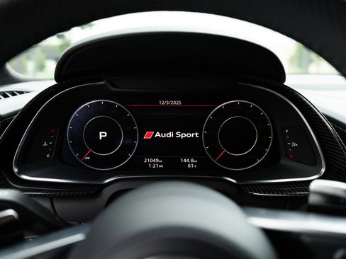 Used 2022 Audi R8 V10 performance image 11