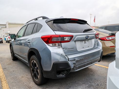 Used 2023 Subaru Crosstrek 2.0i Premium AWD/4WD image 9