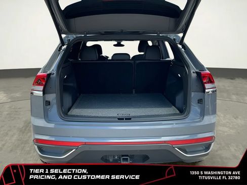 Used 2024 Volkswagen Atlas Cross Sport SE FWD image 23