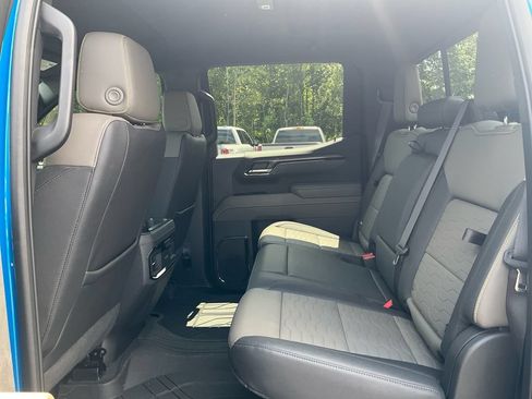 Used 2023 Chevrolet Silverado 1500 ZR2 AWD/4WD image 14