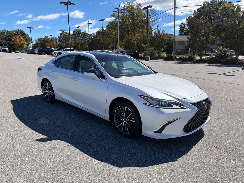 Used 2025 Lexus ES 350 w/ Premium Package FWD image 5