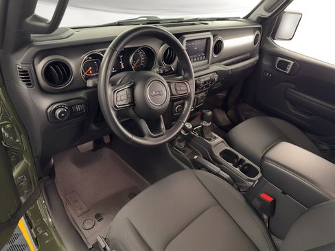 Used 2022 Jeep Wrangler Willys image 18