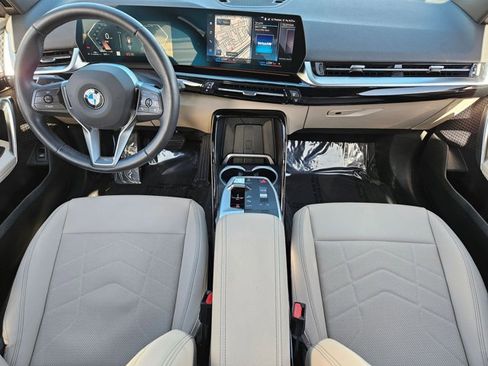 Certified 2023 BMW X1 xDrive28i w/ Premium Package image 18