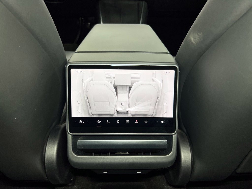 Used 2026 Tesla Model Y Long Range AWD/4WD image 21