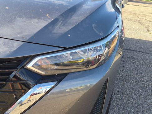 Used 2024 Nissan Sentra S FWD image 12
