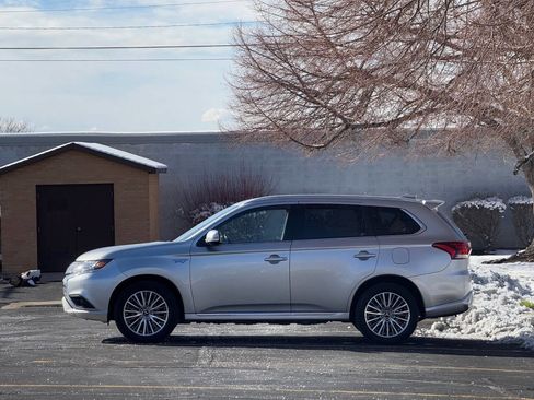 Used 2022 Mitsubishi Outlander SEL image 8