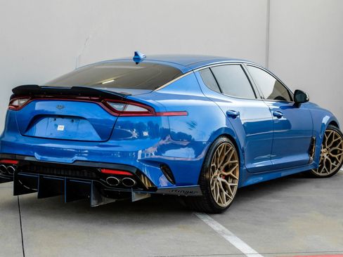 Used 2018 Kia Stinger GT RWD image 11