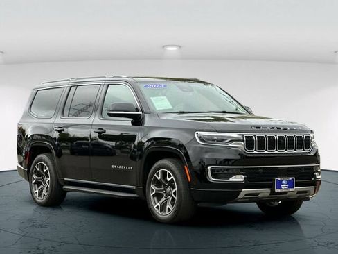 Used 2023 Jeep Wagoneer Series III w/ Convenience Group I AWD/4WD image 8