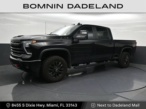 Used 2025 Chevrolet Silverado 2500 LT w/ Trail Boss Package AWD/4WD image 1