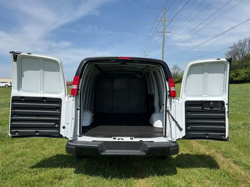 New 2025 GMC Savana 2500 w/ Driver Convenience Package image 8