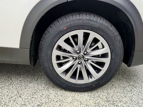 Used 2024 MAZDA CX-90 3.3 Turbo w/ Preferred Package AWD/4WD image 9