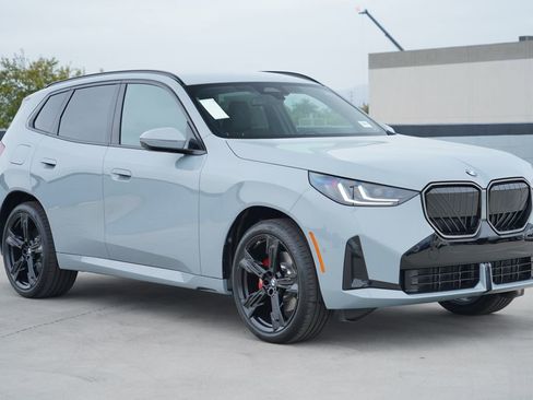 New 2026 BMW X3 xDrive30 w/ M Sport Package AWD/4WD image 3