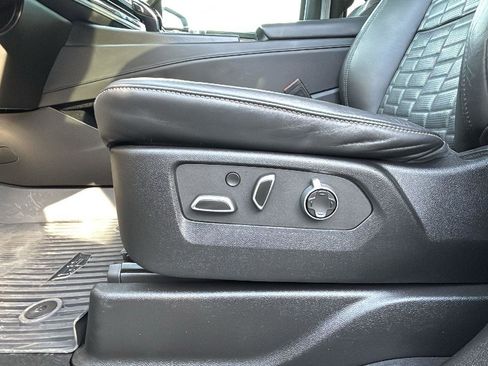 Certified 2024 Cadillac Escalade ESV Premium Luxury Platinum w/ Heavy-Duty Trailer Package image 23