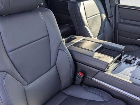 New 2026 Toyota Tundra Platinum AWD/4WD image 25
