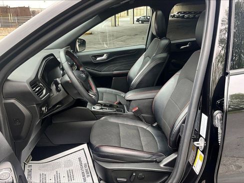 Used 2023 Ford Escape ST-Line w/ Tech Pack #1 AWD/4WD image 15