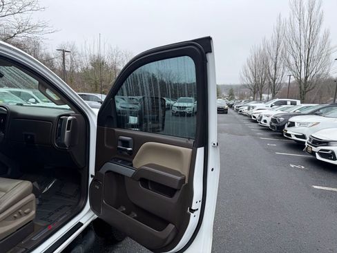 Used 2018 Chevrolet Silverado 1500 LTZ Z71 w/ LTZ Plus Package image 29