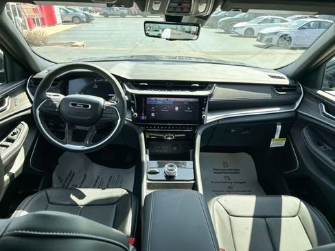 New 2026 Jeep Grand Cherokee Limited image 25