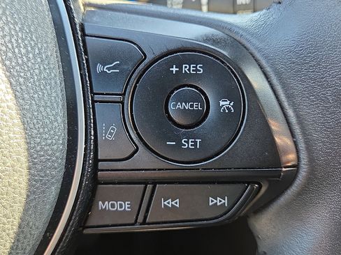 Used 2021 Toyota RAV4 XSE image 21