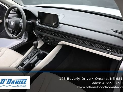 Used 2023 Honda Accord EX image 40