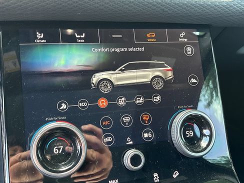 Used 2020 Land Rover Range Rover Velar R-Dynamic S AWD/4WD image 23