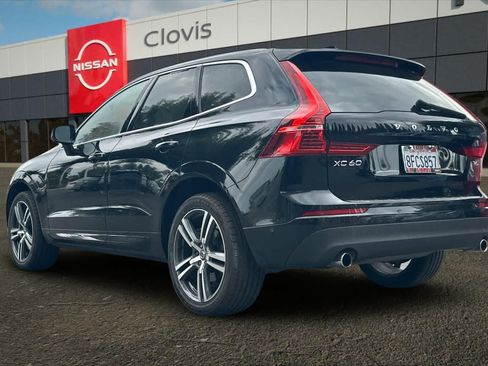Used 2019 Volvo XC60 T6 Momentum w/ Multimedia Package AWD/4WD image 7