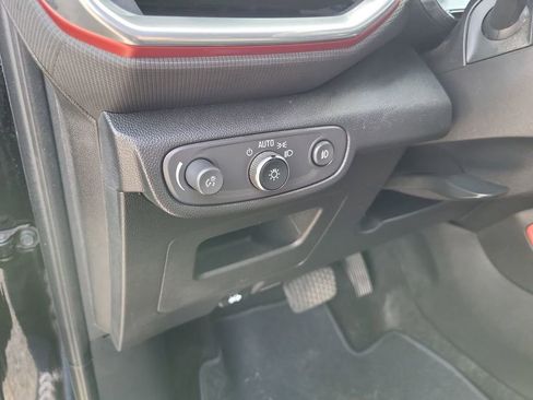 Used 2022 Chevrolet TrailBlazer RS image 14