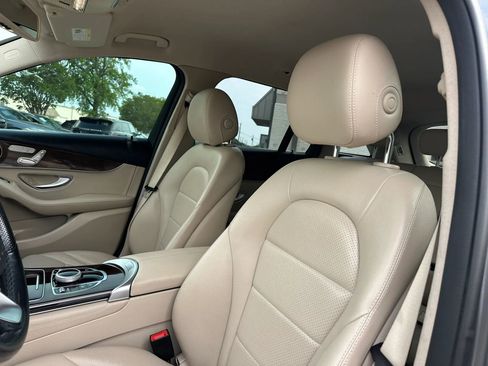 Used 2017 Mercedes-Benz GLC 300 w/ Premium 1 Package image 14