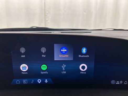 Used 2024 Cadillac XT4 Sport AWD/4WD image 16