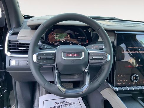 New 2025 GMC Acadia Elevation w/ Elevation Premium Package image 12