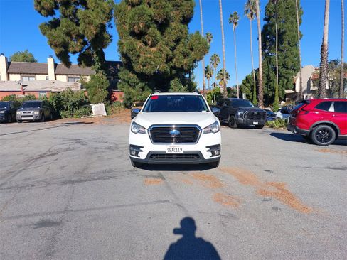 Used 2022 Subaru Ascent Touring image 2