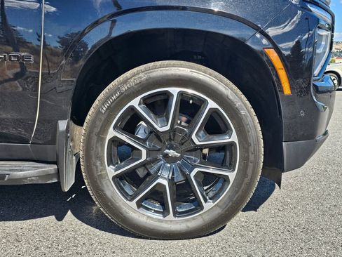 Certified 2026 Chevrolet Tahoe RST w/ Comfort Package AWD/4WD image 16